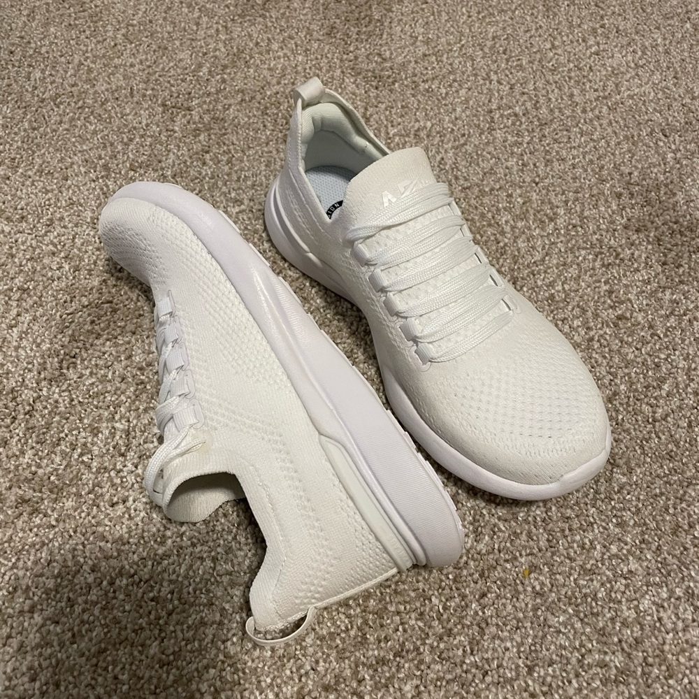 APL TechLoom Breeze White Brand New Condition